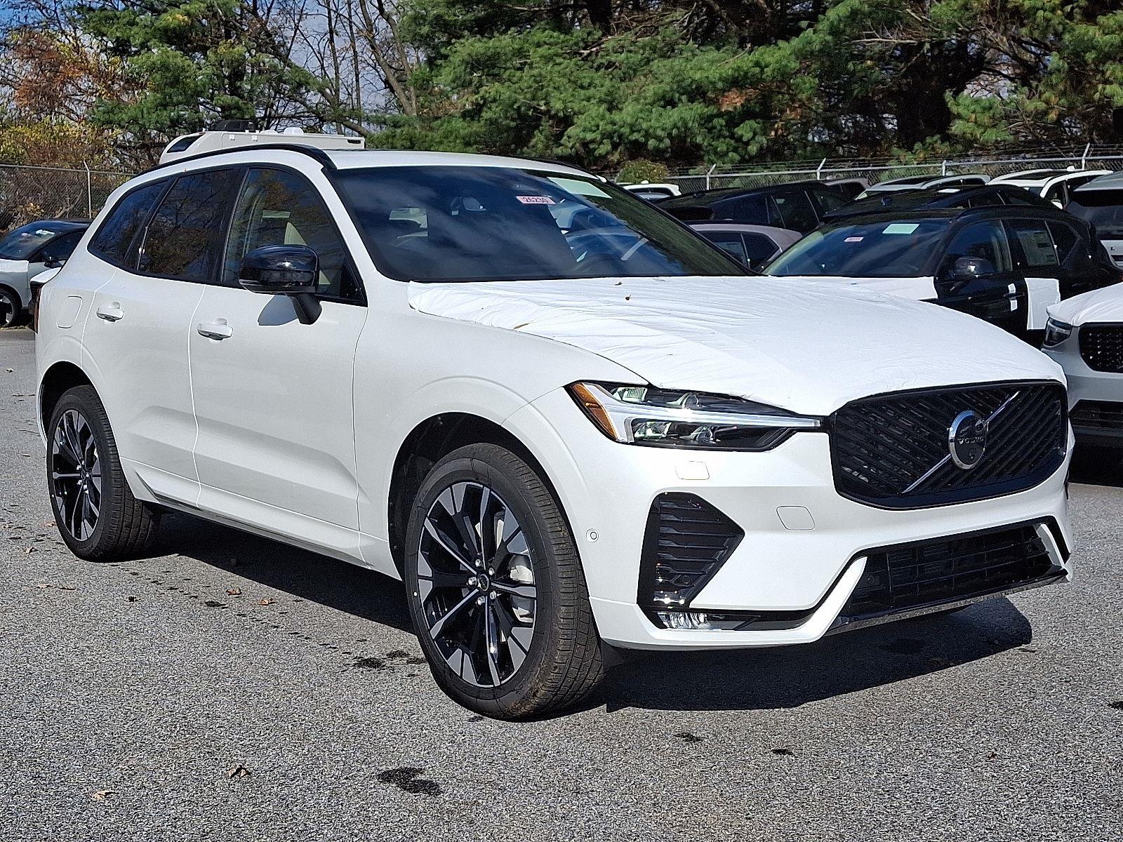 2026 Volvo XC60 Plus's photo