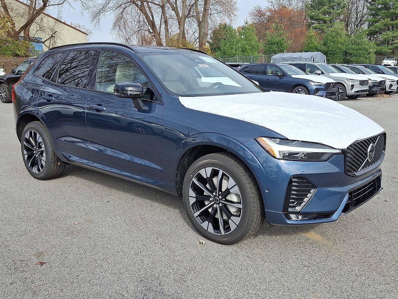 2026 Volvo XC60 Plus's photo