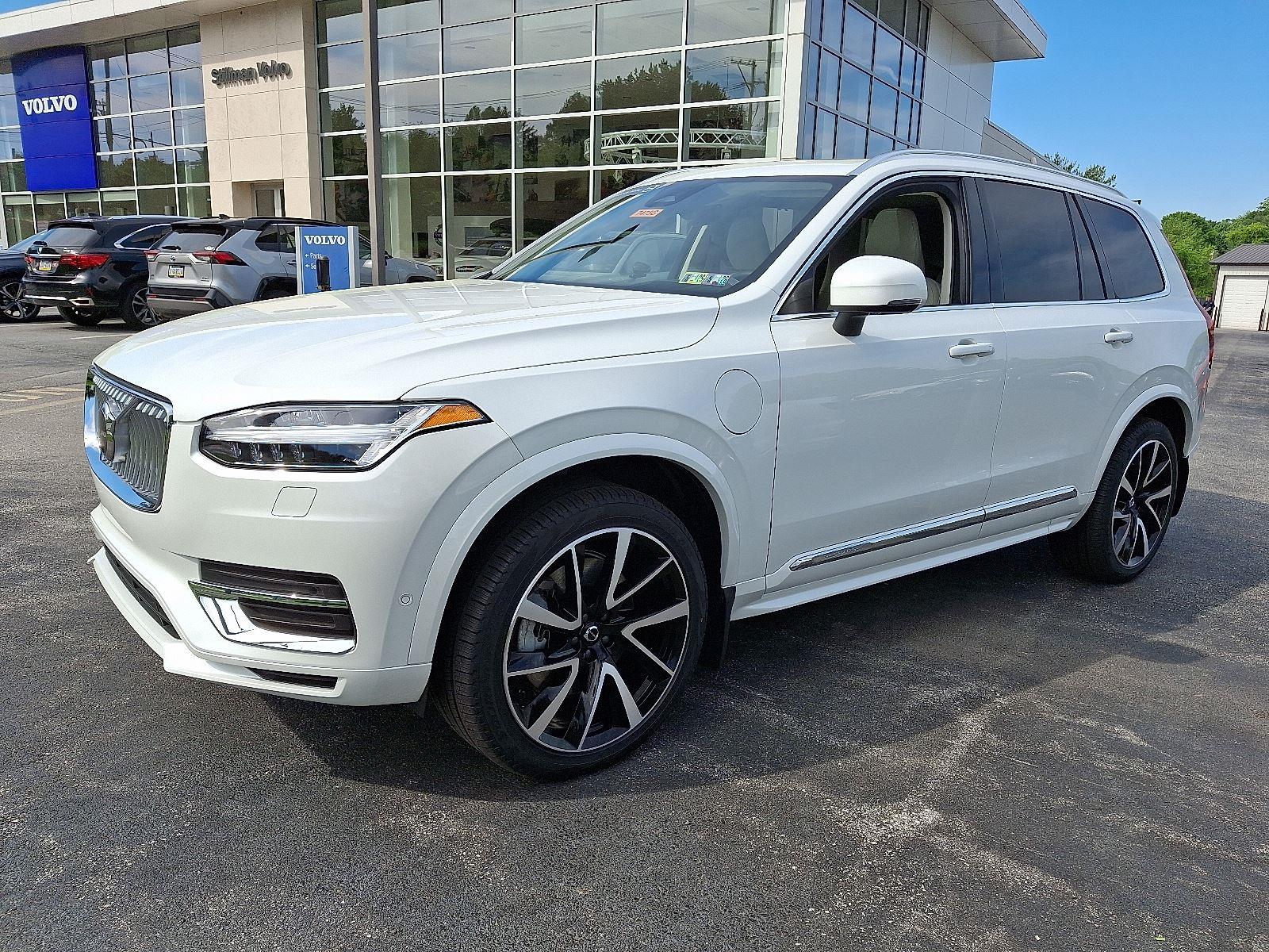 2024 Volvo XC90 Recharge T8 Ultimate photo 3