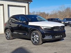 2026 Volvo XC40 B5 Plus AWD SUV