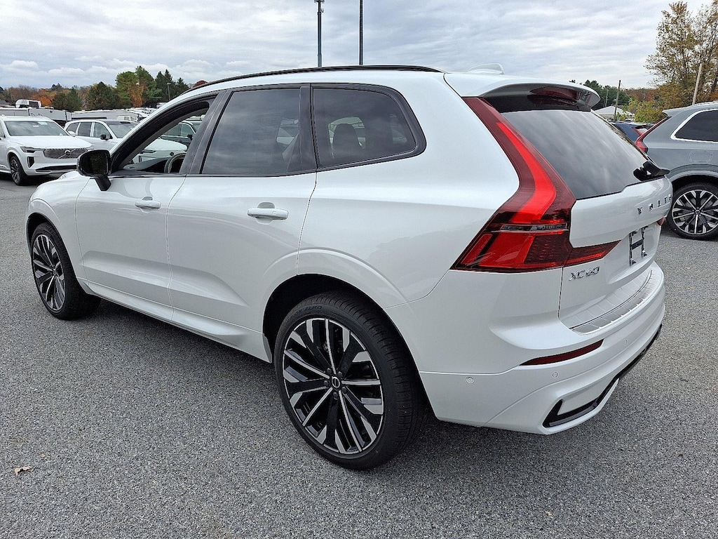 New 2026 Volvo XC60 B5 Ultra SUV