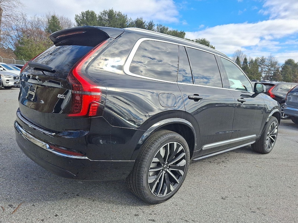 New 2026 Volvo XC90 B5 Core SUV