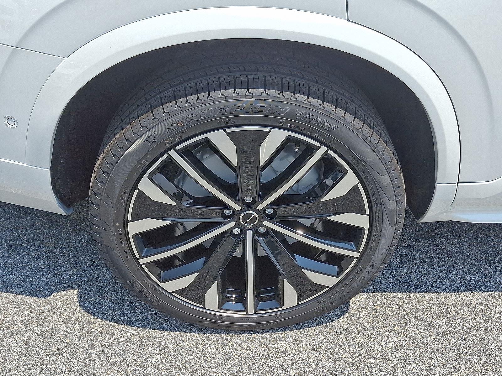 2026 Volvo XC90 Ultra - Photo 5