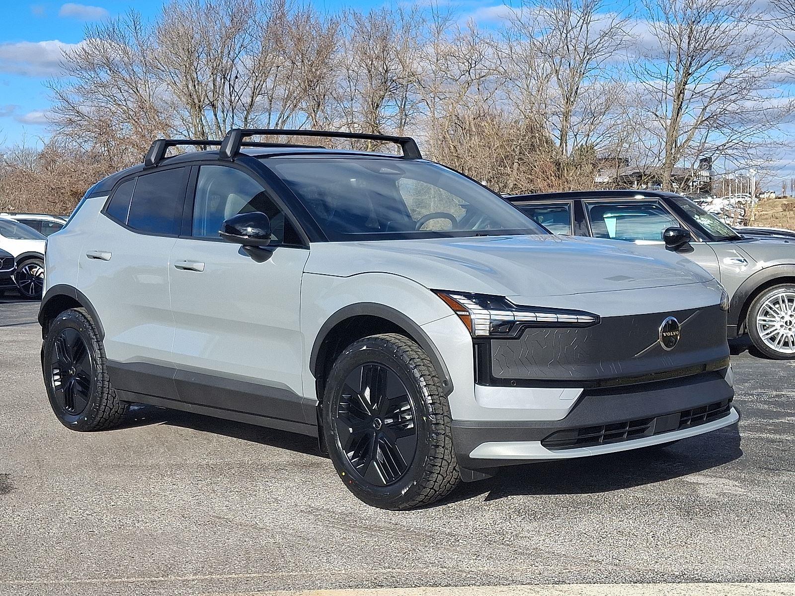 2026 Volvo EX30 Twin Motor Cross Country Ultra's photo