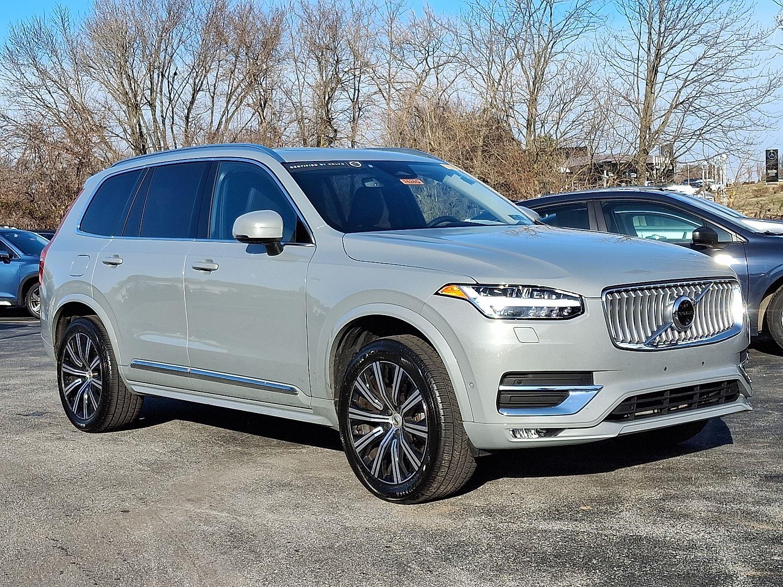 2024 Volvo XC90 Plus's photo