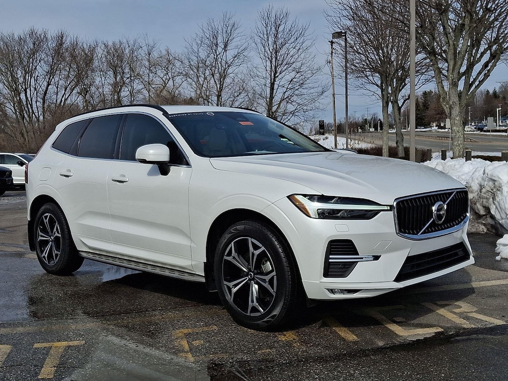Certified 2022 Volvo XC60 Momentum SUV