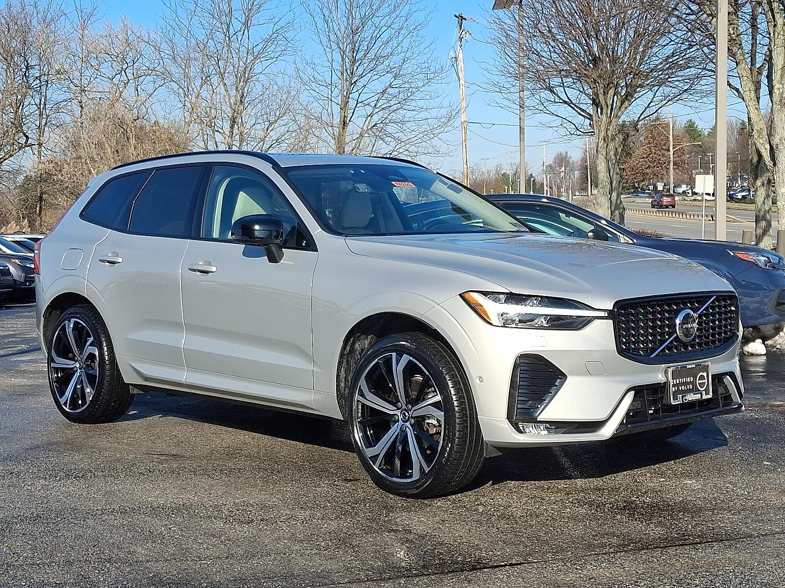 2023 Volvo XC60 Ultimate's photo