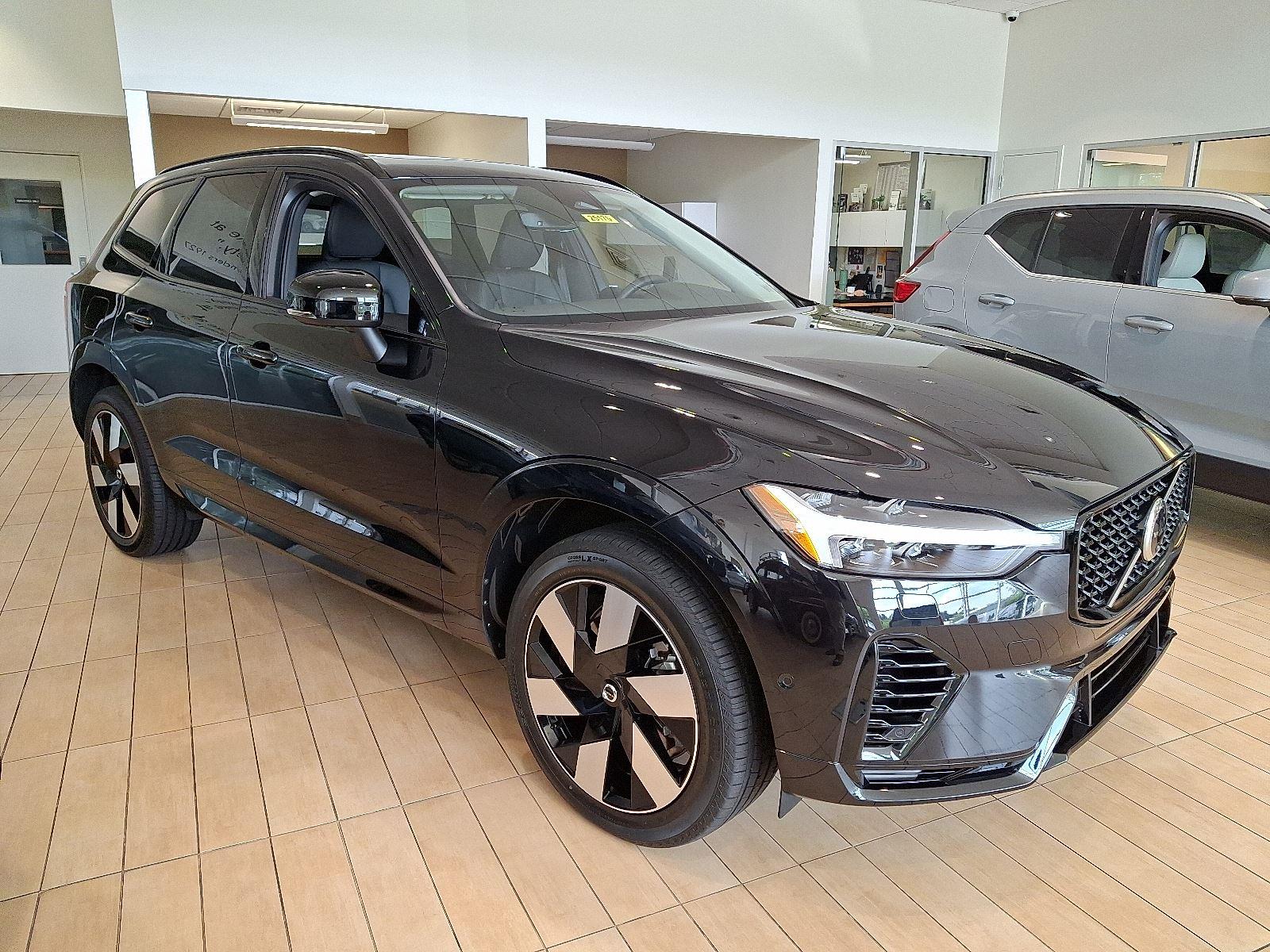 2025 Volvo XC60 plug-in hybrid T8 Plus