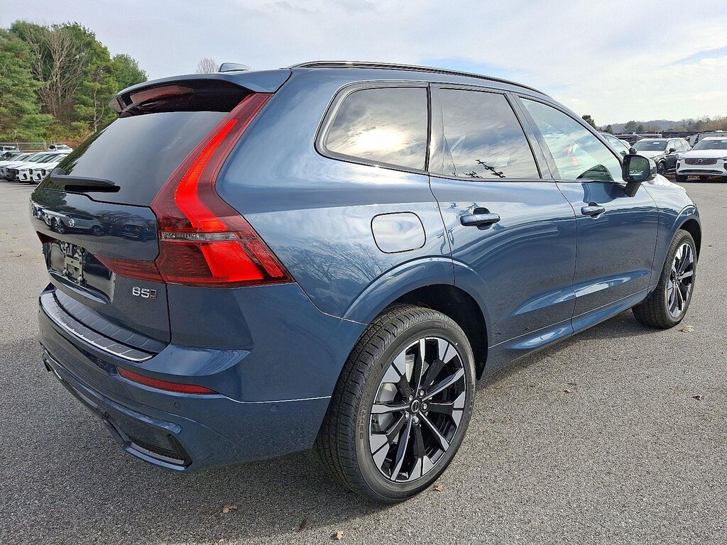 New 2026 Volvo XC60 B5 Plus SUV