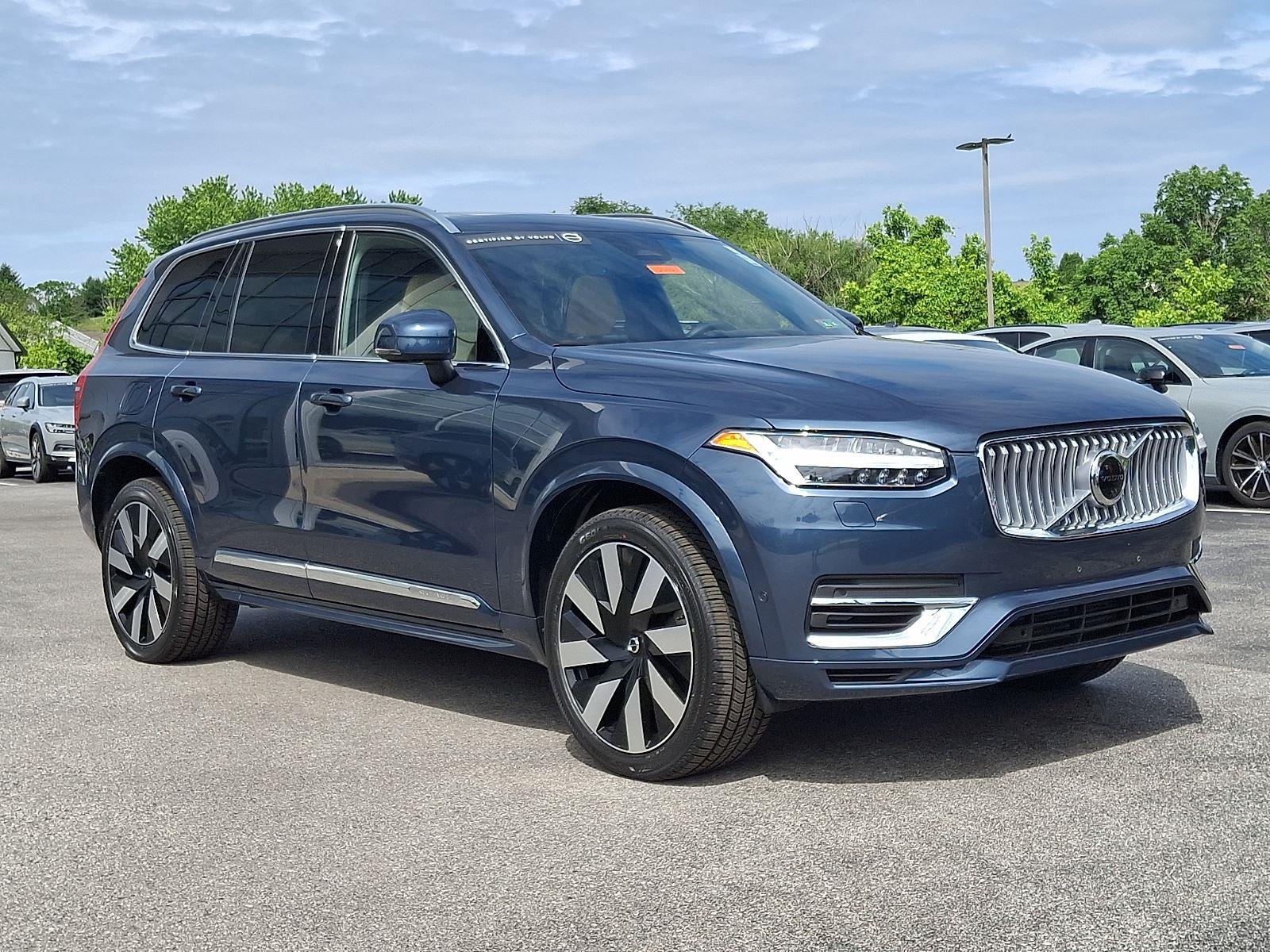 2023 Volvo XC90 T8 Recharge Ultimate Bright Theme 4WD's photo