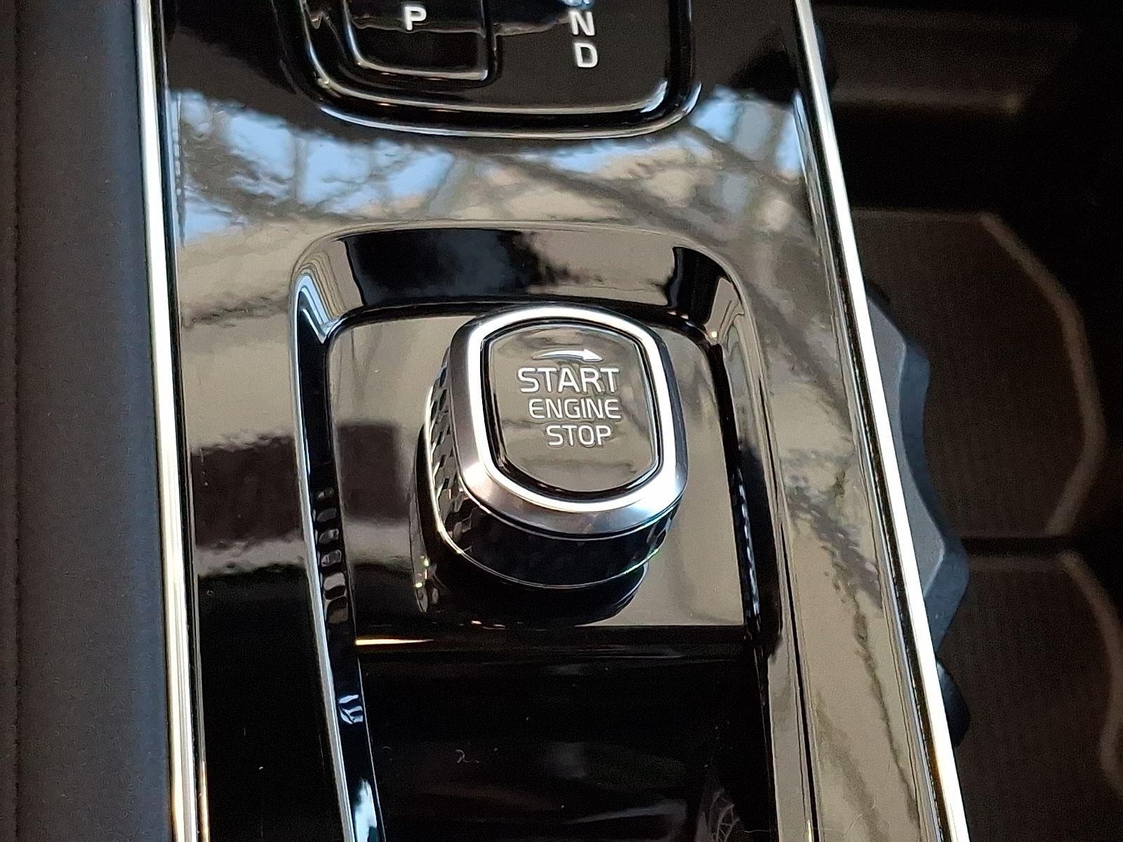 2026 Volvo XC90 Plus - Photo 27