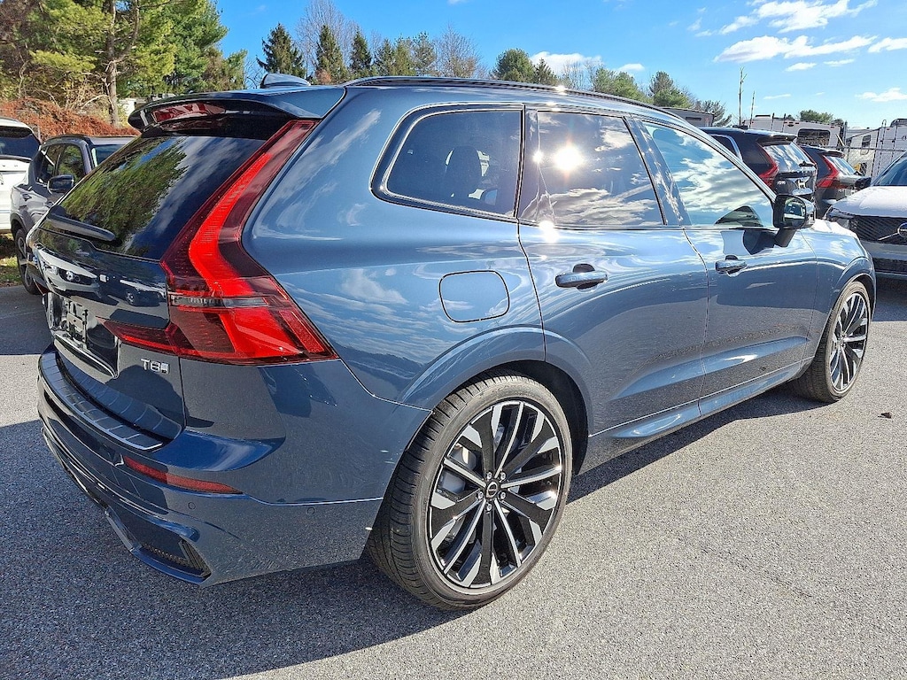 New 2026 Volvo XC60 plug-in hybrid T8 Ultra SUV