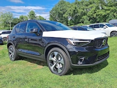 2026 Volvo XC40 B5 Plus AWD SUV