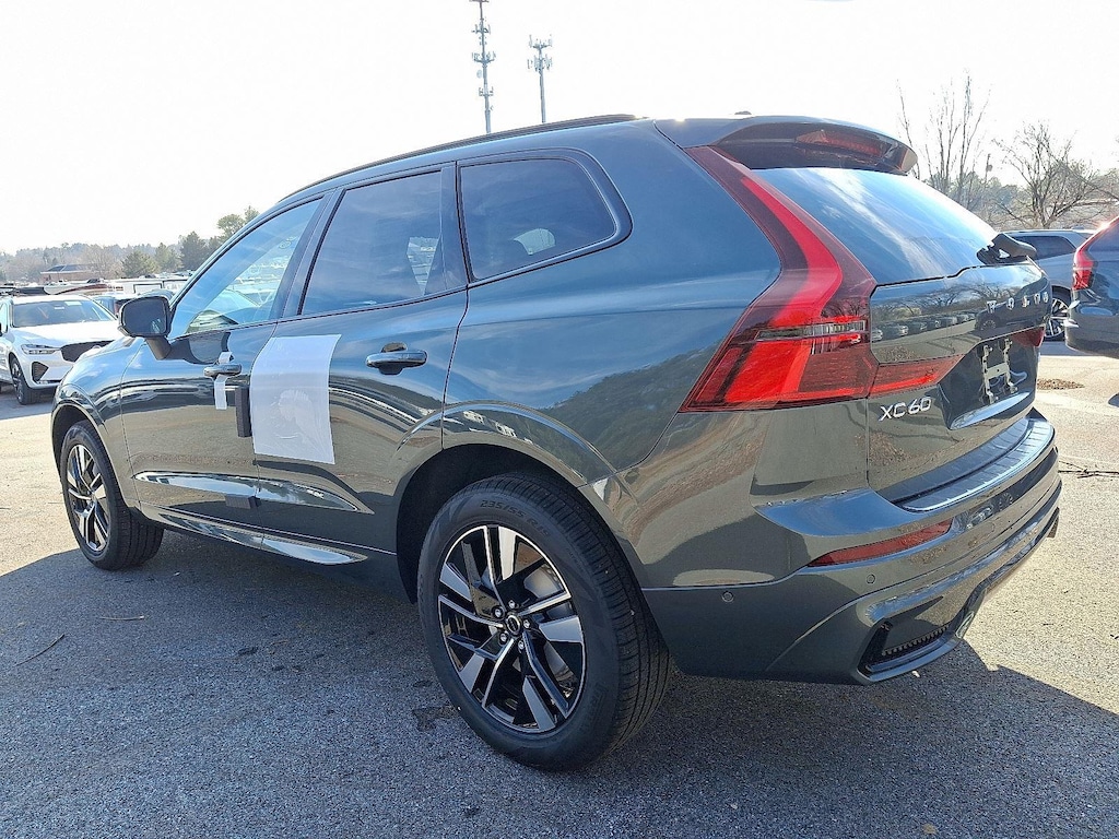 New 2026 Volvo XC60 B5 Plus SUV