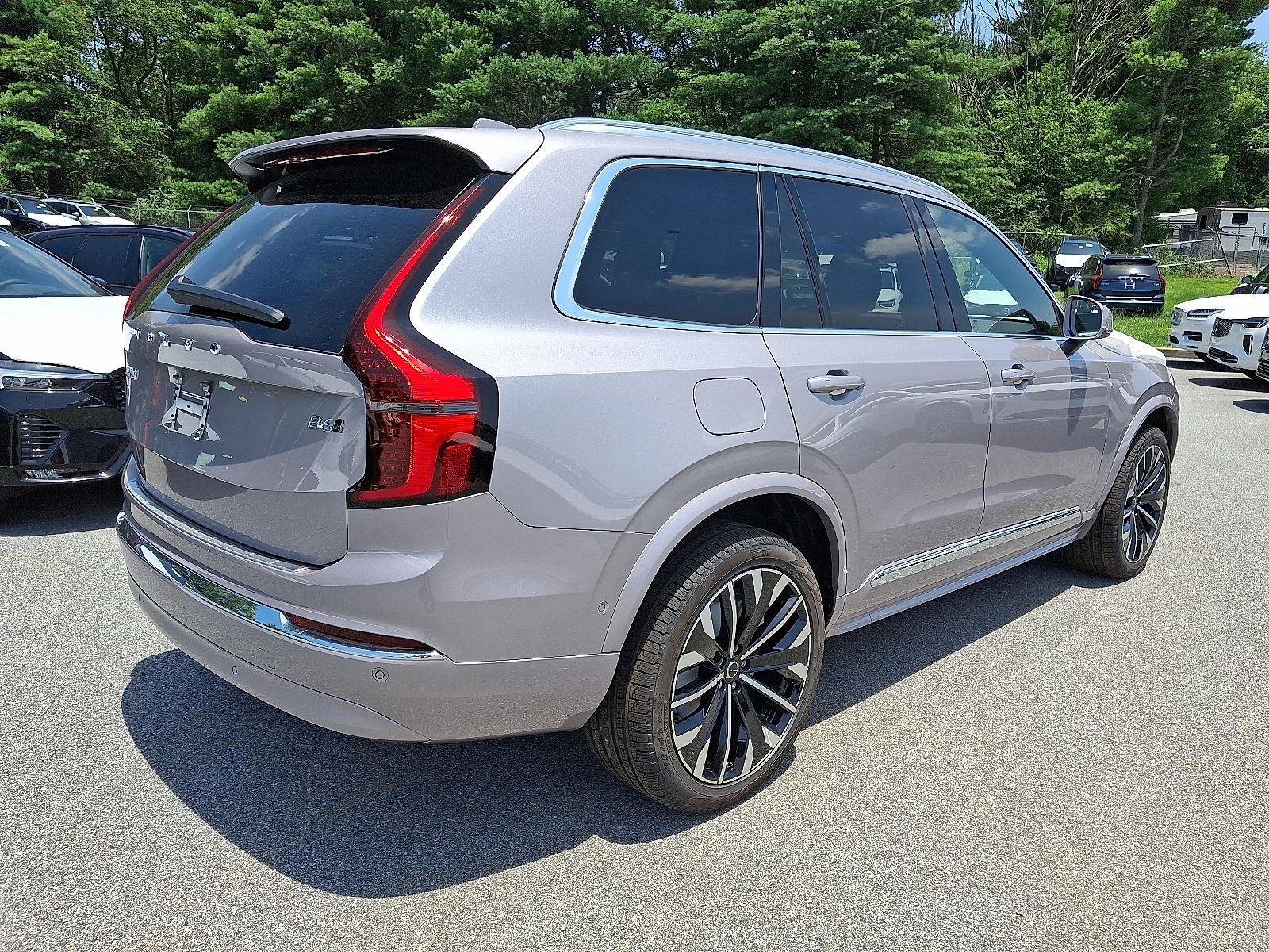 2026 Volvo XC90 Plus photo 4