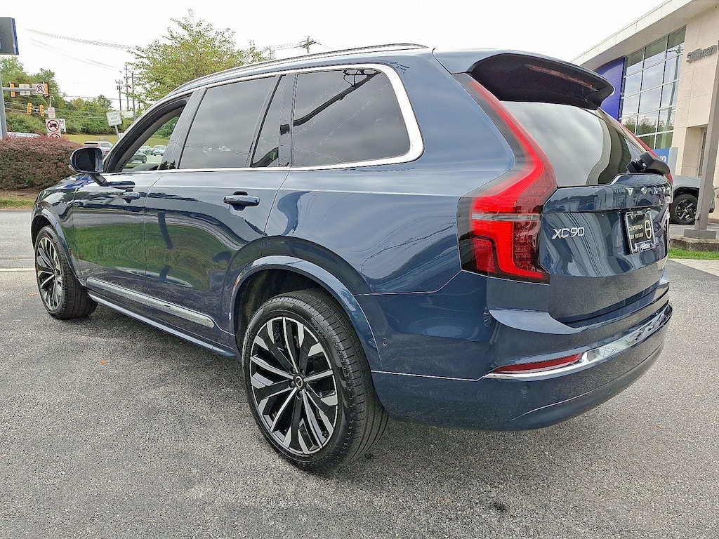 Certified 2025 Volvo XC90 B6 AWD Plus 7-Passengers SUV