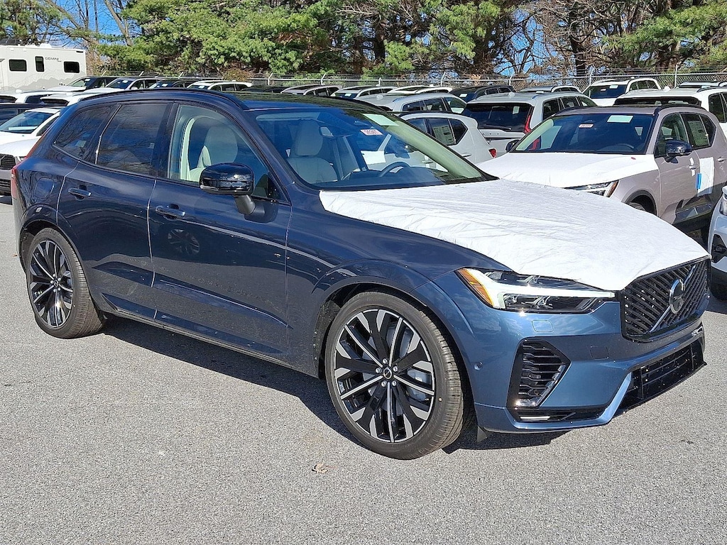 New 2026 Volvo XC60 plug-in hybrid T8 Ultra SUV