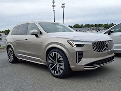 2026 Volvo XC90 plug-in hybrid