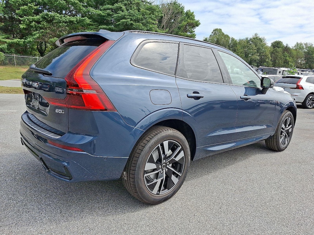 New 2026 Volvo XC60 B5 Plus SUV