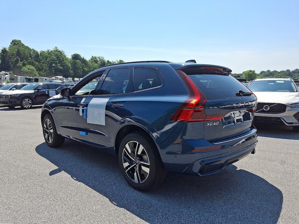 New 2026 Volvo XC60 B5 Plus SUV