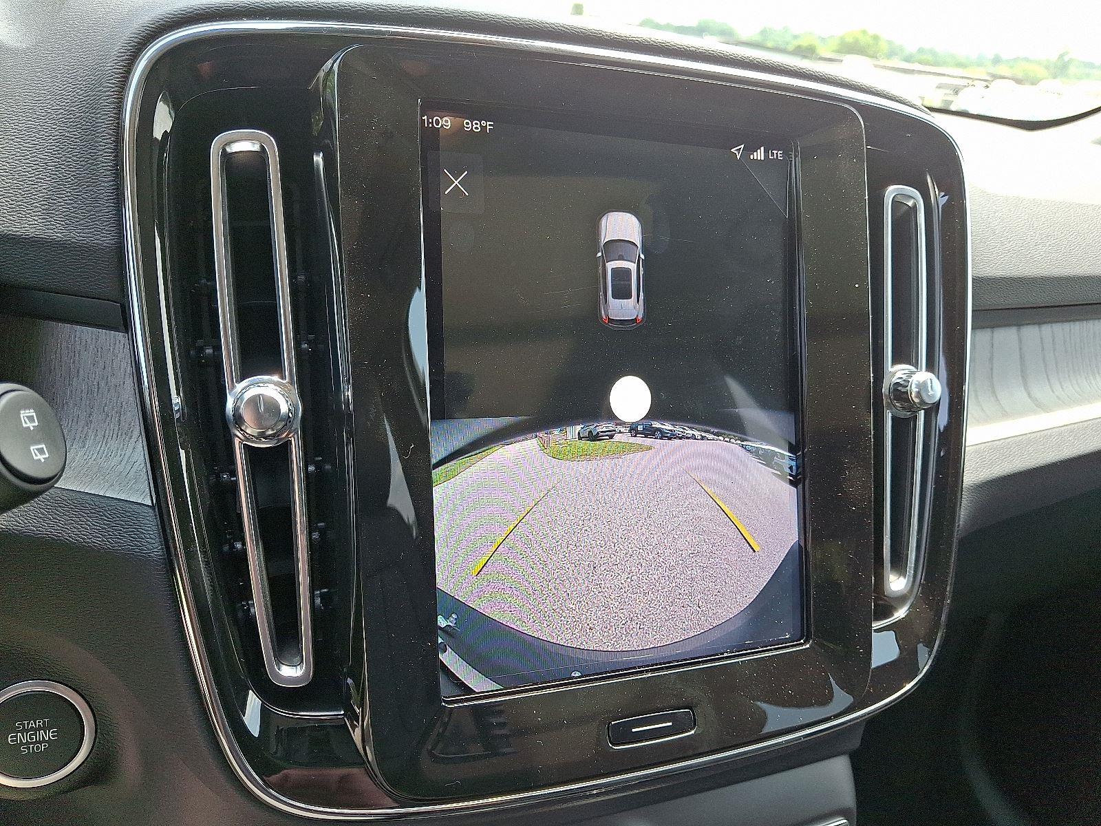 2026 Volvo XC40 Core - Photo 13