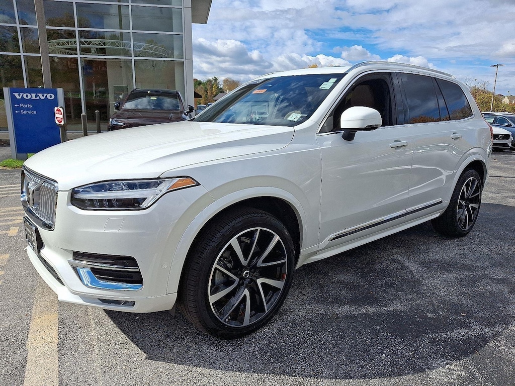 Certified 2024 Volvo XC90 Plus Bright Theme SUV