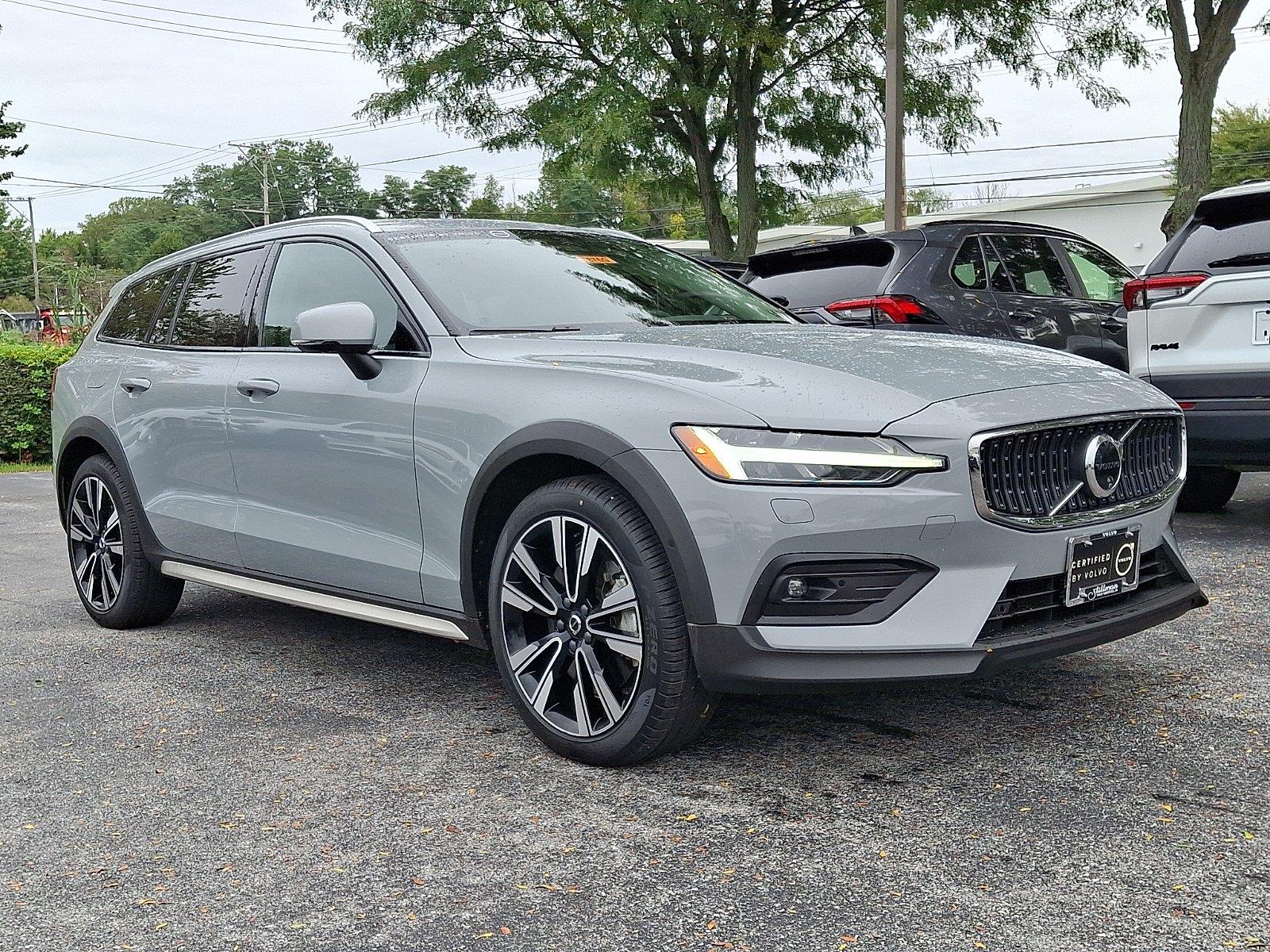  Volvo V60 Cross Country