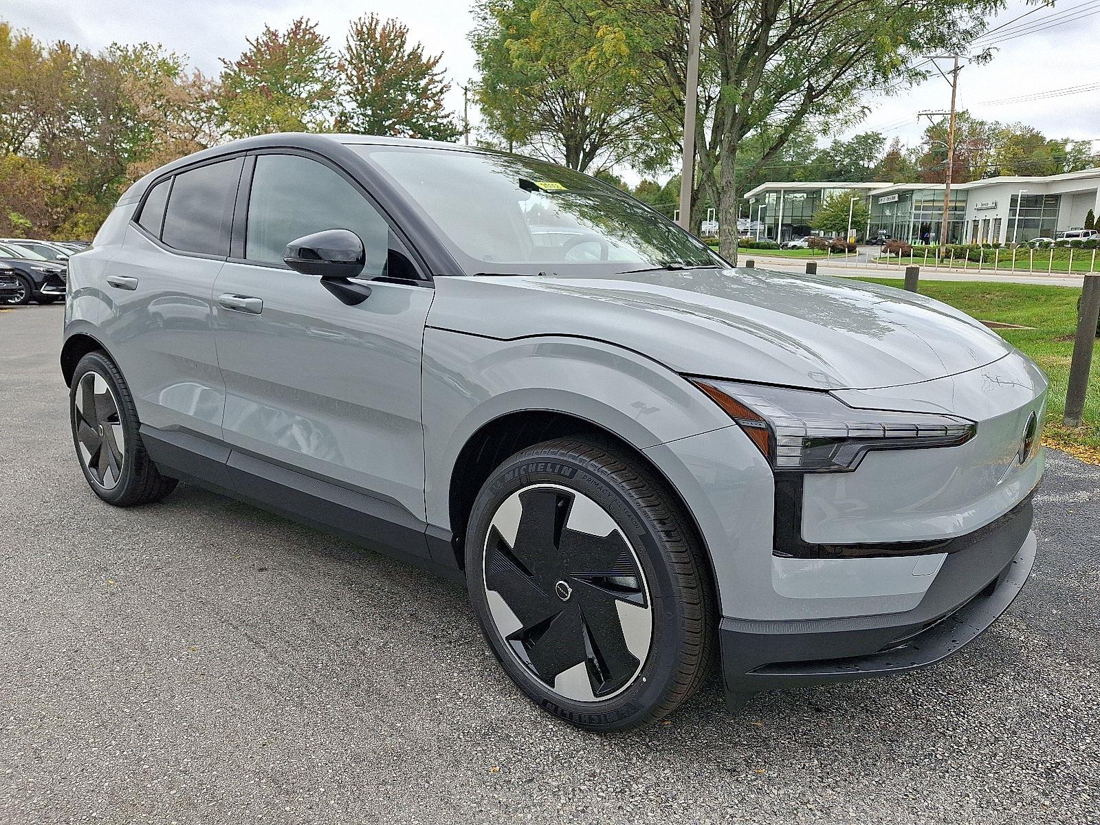 2025 Volvo EX30 Plus's photo