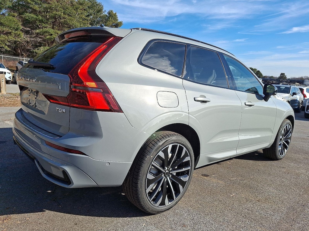 New 2026 Volvo XC60 plug-in hybrid T8 Ultra SUV