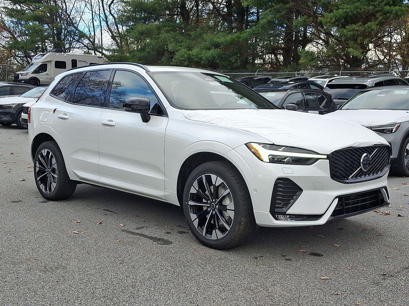 2026 Volvo XC60 Plus's photo