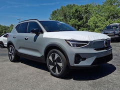 2026 Volvo EX40