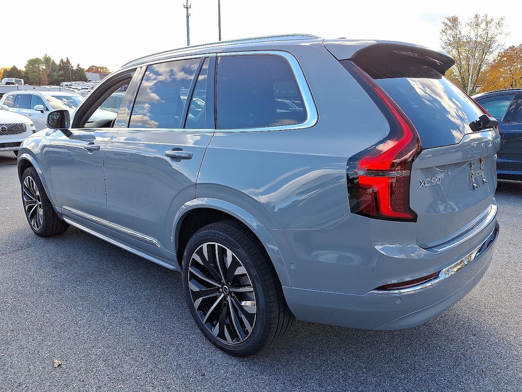New 2026 Volvo XC90 B6 Plus 7-Seater SUV