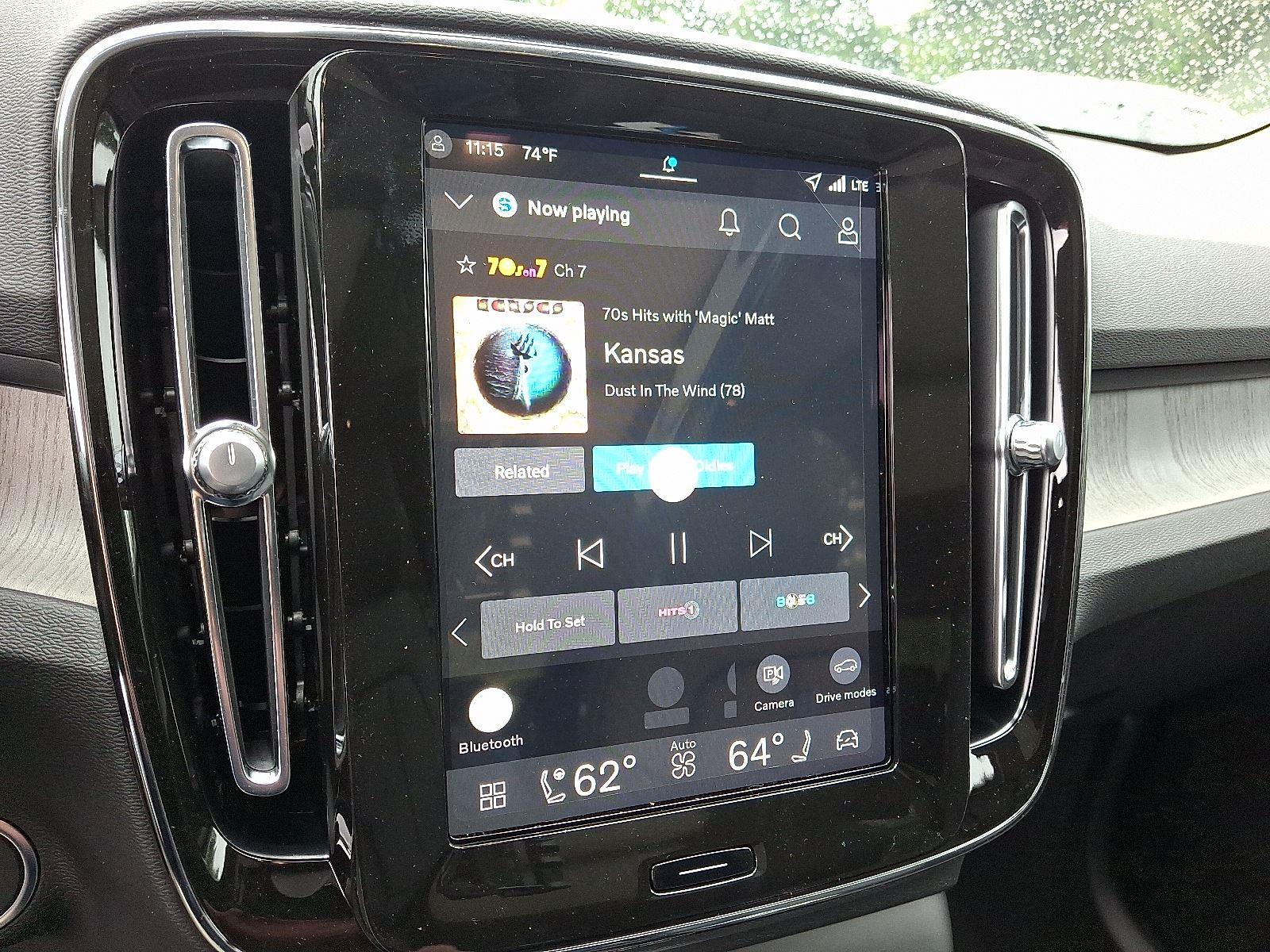 2026 Volvo XC40 Plus - Photo 12