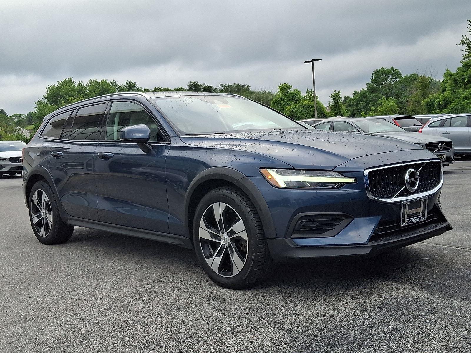 2020 Volvo V60 Cross Country Wagon 