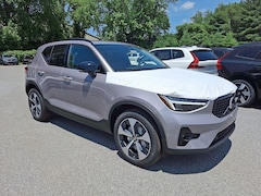 2026 Volvo XC40 B5 Plus AWD SUV