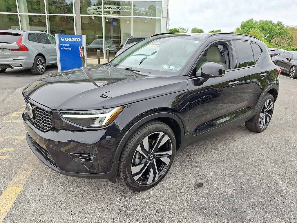 Certified 2023 Volvo XC40 Plus Dark Theme SUV