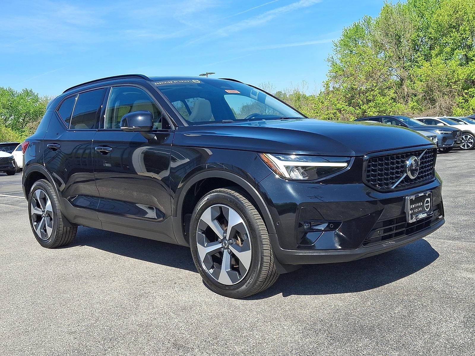 2024 Volvo XC40 SUV 