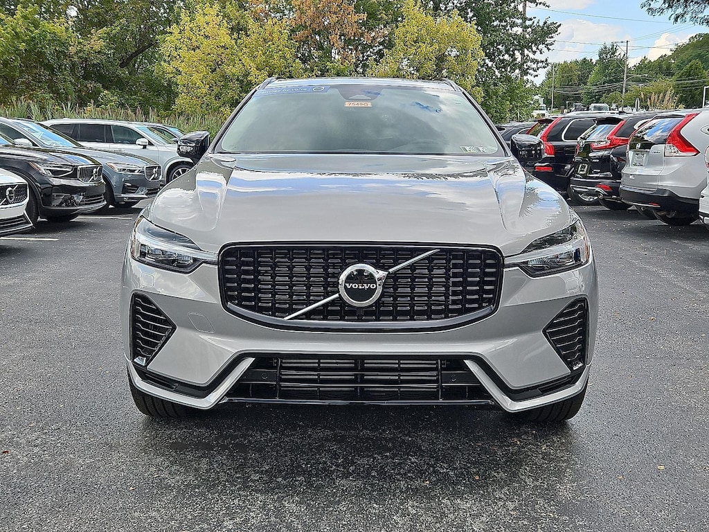 Certified 2024 Volvo XC60 Recharge Plug-In Hybrid EAWD Core Dark Theme SUV