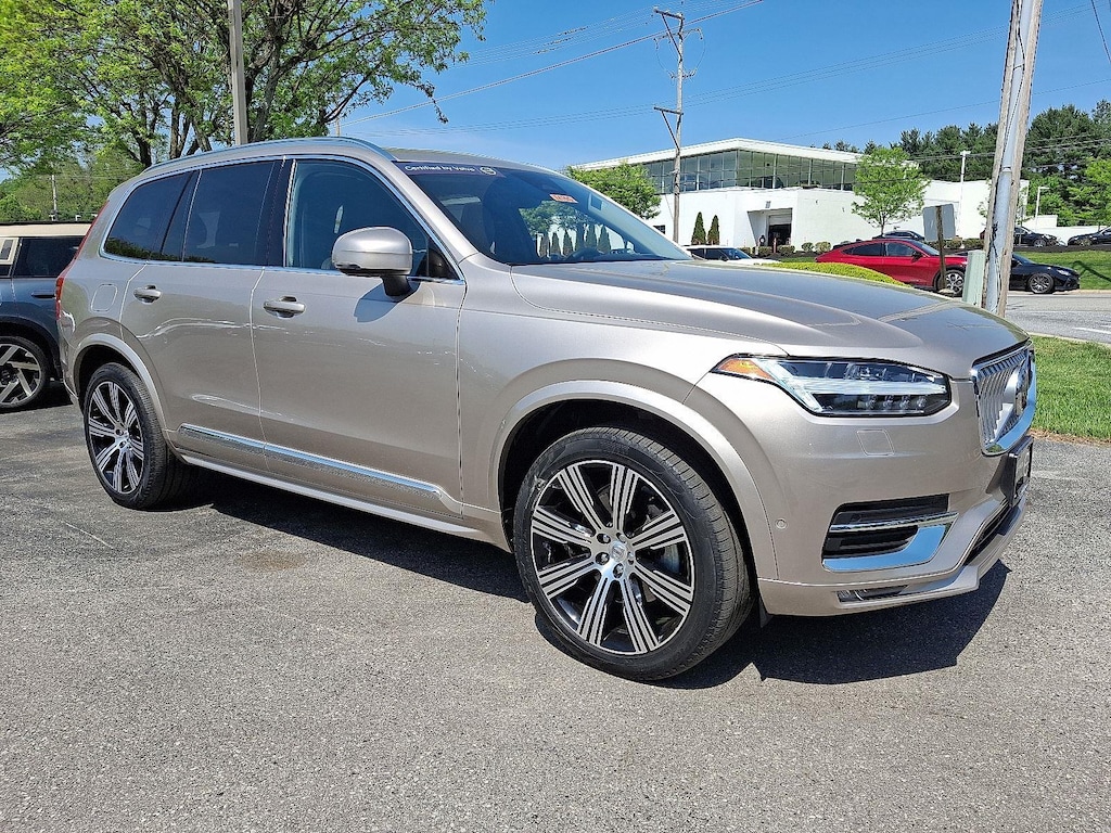 Certified 2023 Volvo XC90 B6 AWD Ultimate Bright Theme 7-Passengers SUV