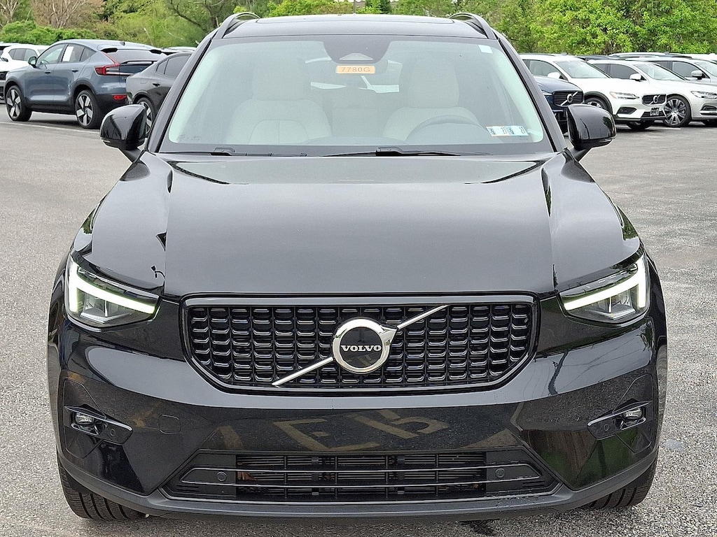 Certified 2023 Volvo XC40 Plus Dark Theme SUV