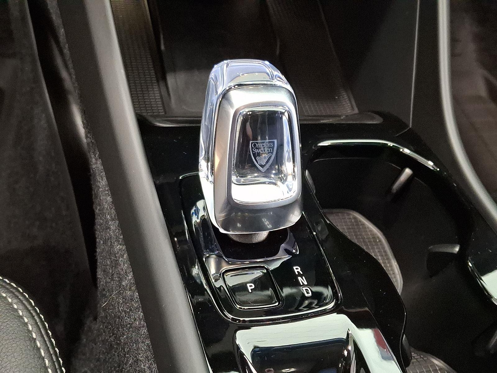 2026 Volvo XC40 Ultra - Photo 9