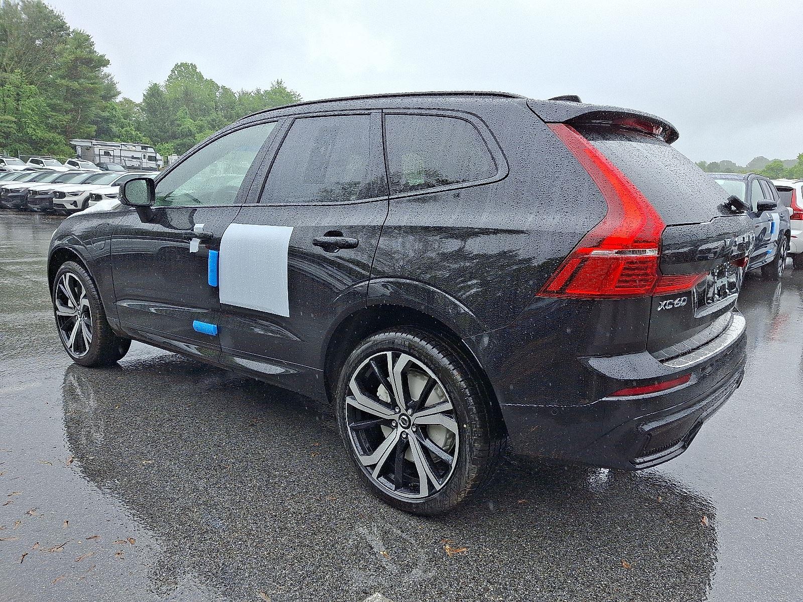 2025 Volvo XC60 Hybrid T8 photo 3