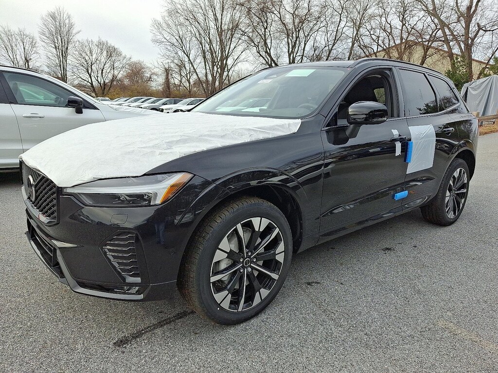 New 2026 Volvo XC60 B5 Plus SUV
