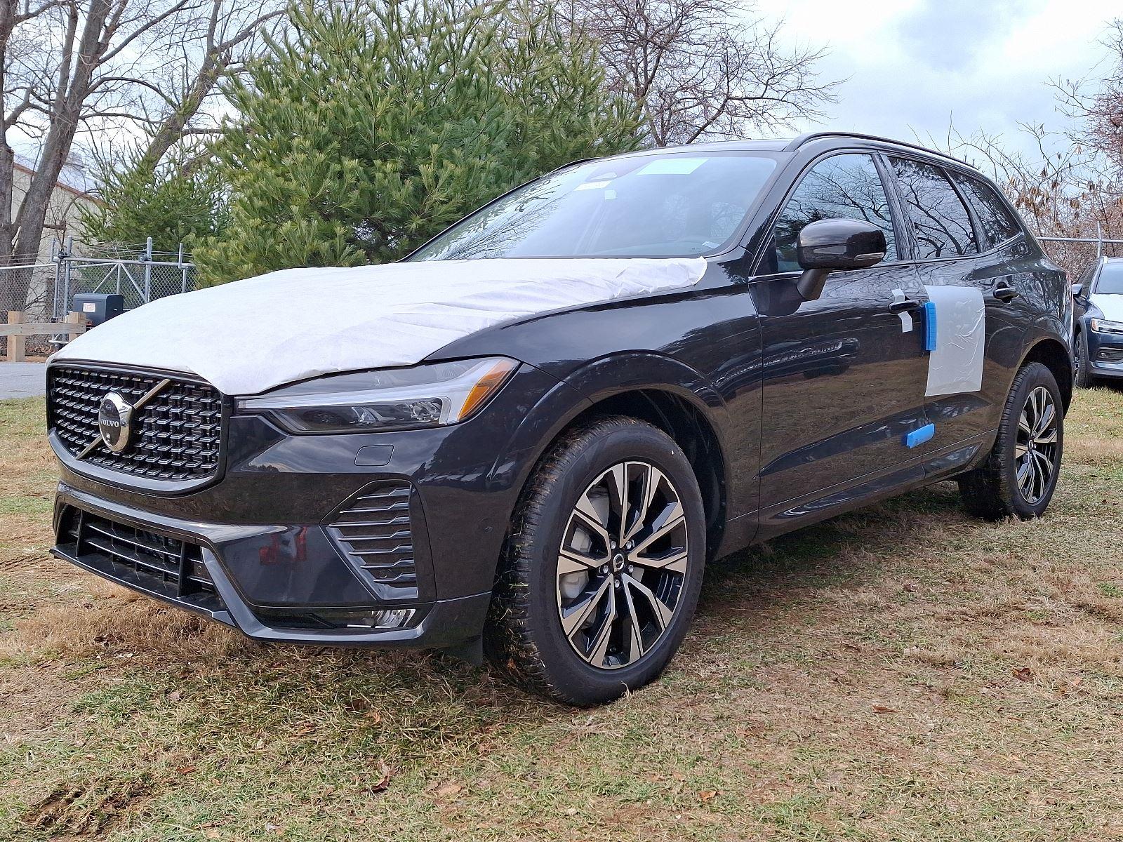 2025 Volvo XC60 B5 Plus photo 2