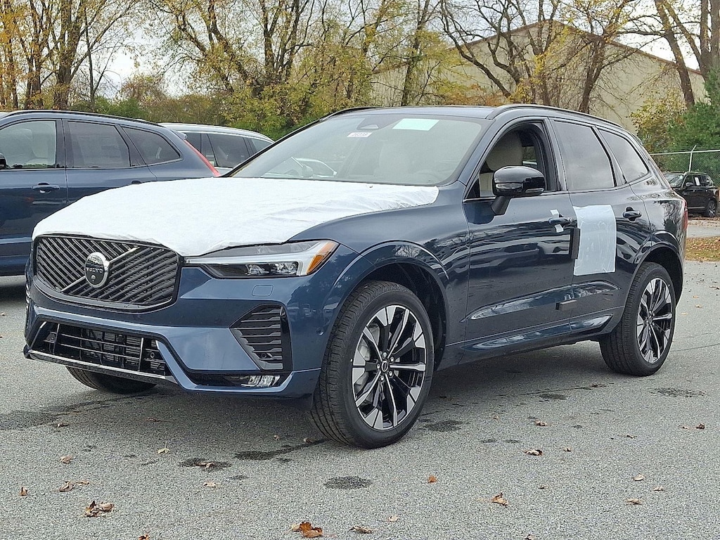 New 2026 Volvo XC60 B5 Plus SUV