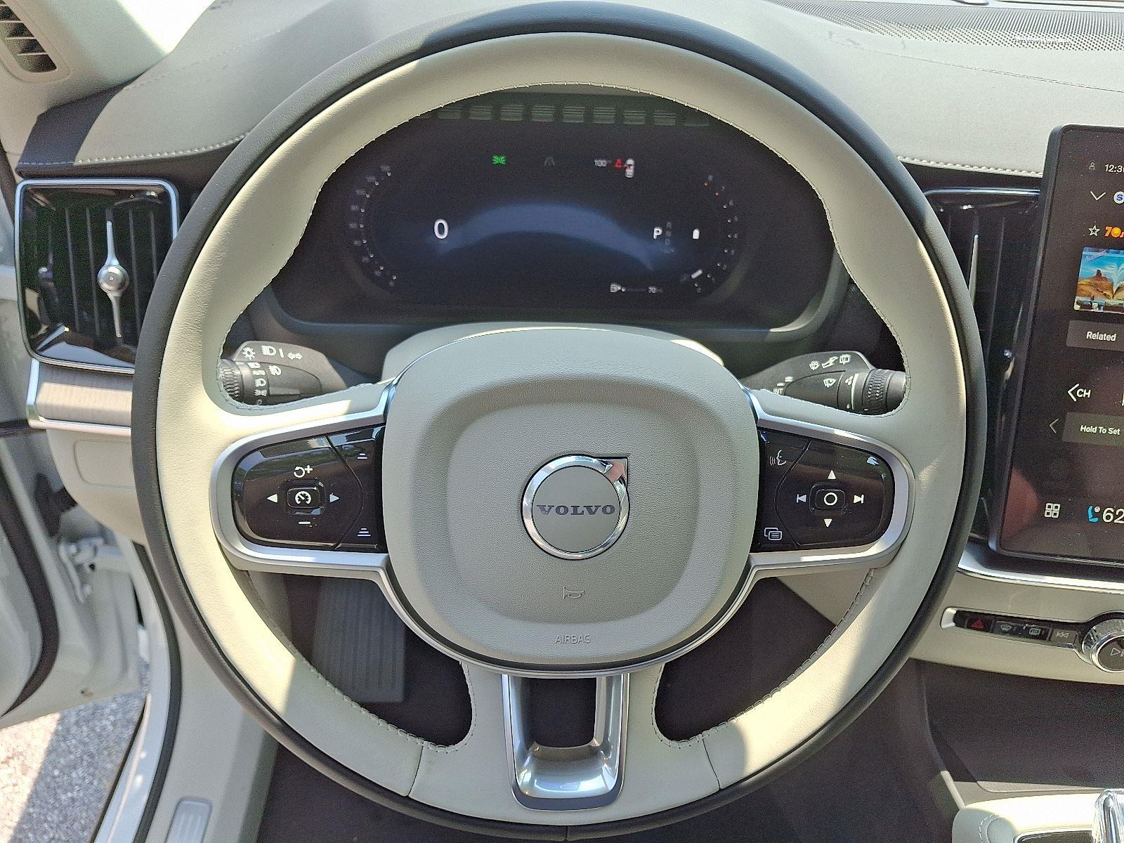 2026 Volvo XC90 Ultra - Photo 14