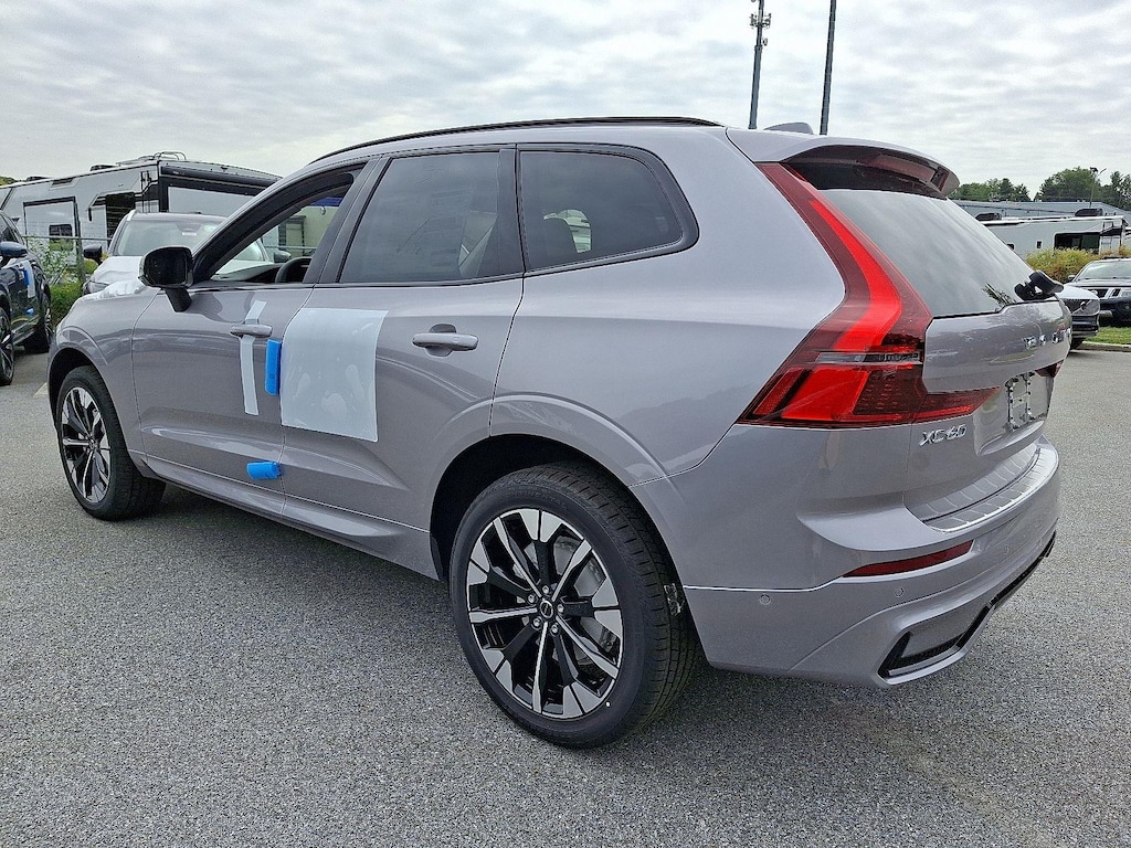 New 2026 Volvo XC60 B5 Plus SUV