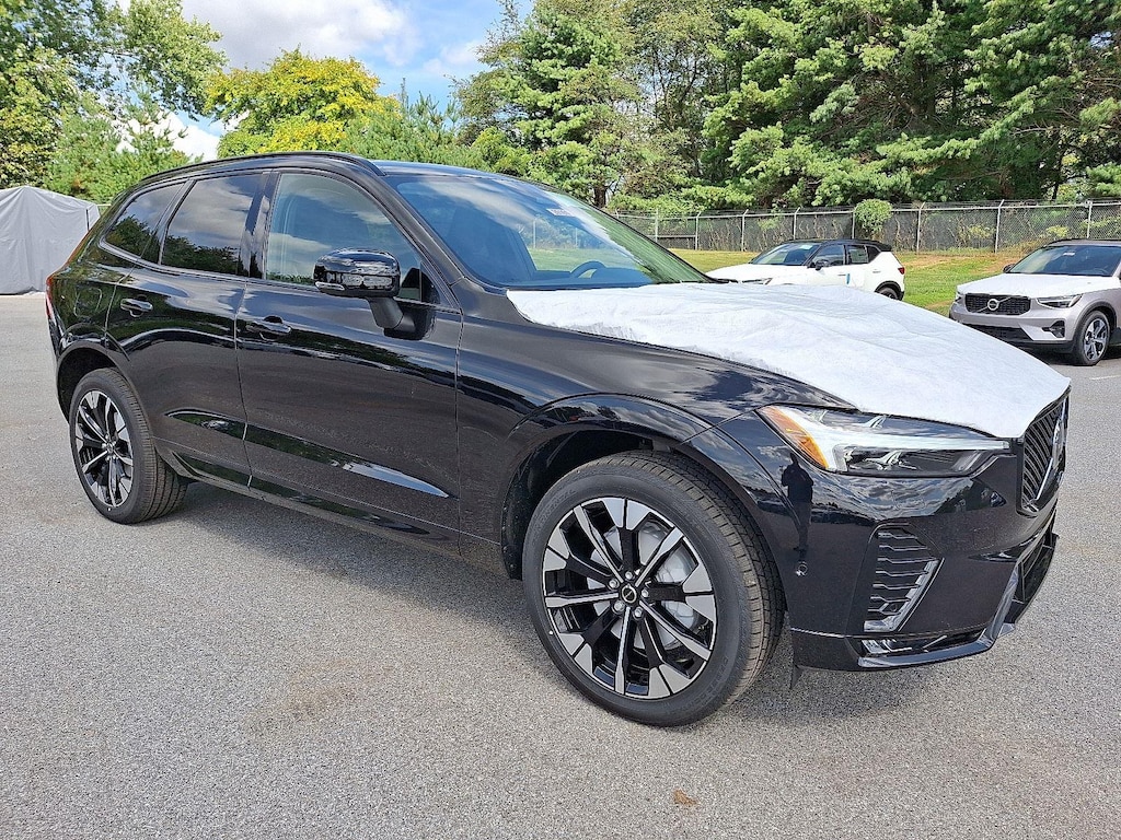 New 2026 Volvo XC60 B5 Plus SUV