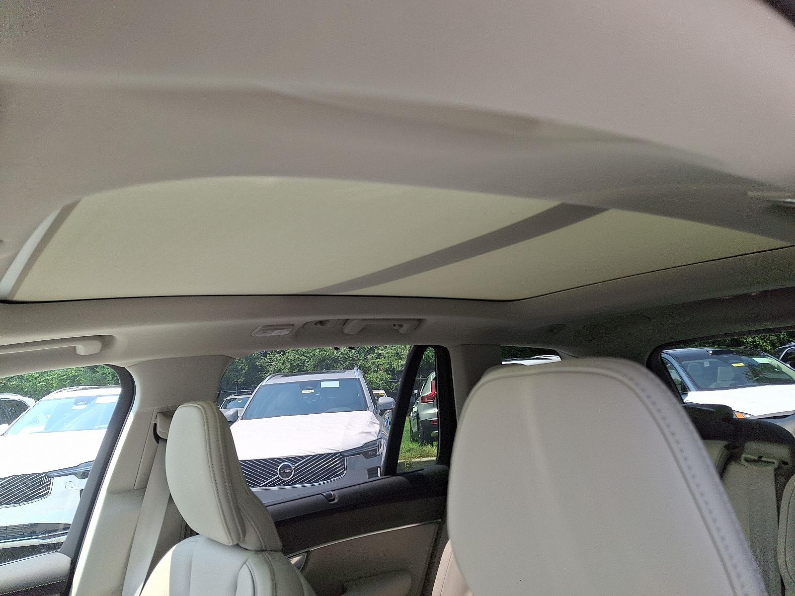 2026 Volvo XC90 Ultra - Photo 10