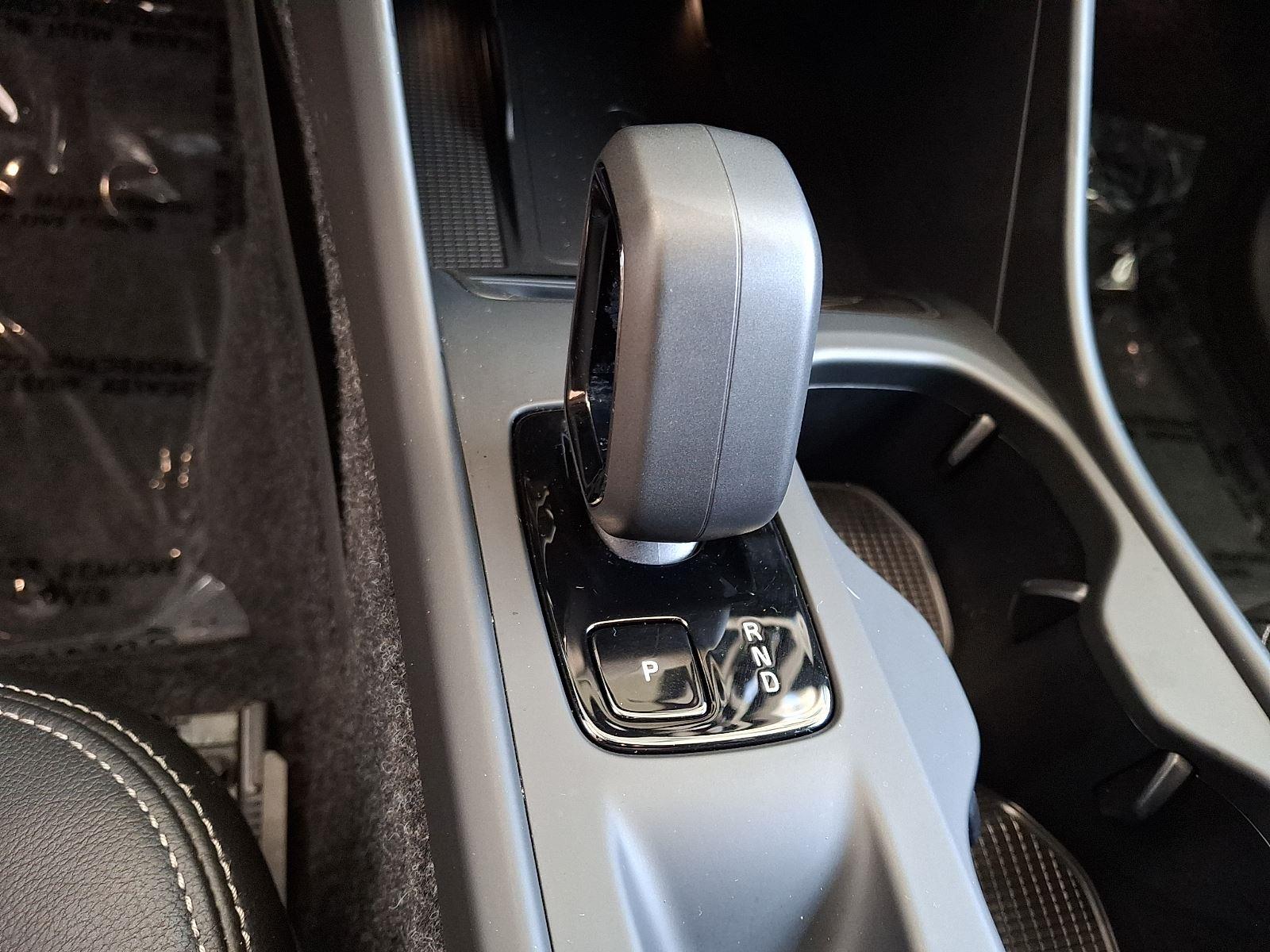 2026 Volvo XC40 Core - Photo 11